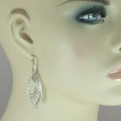 Azur Silver Pointed Oval Earrings