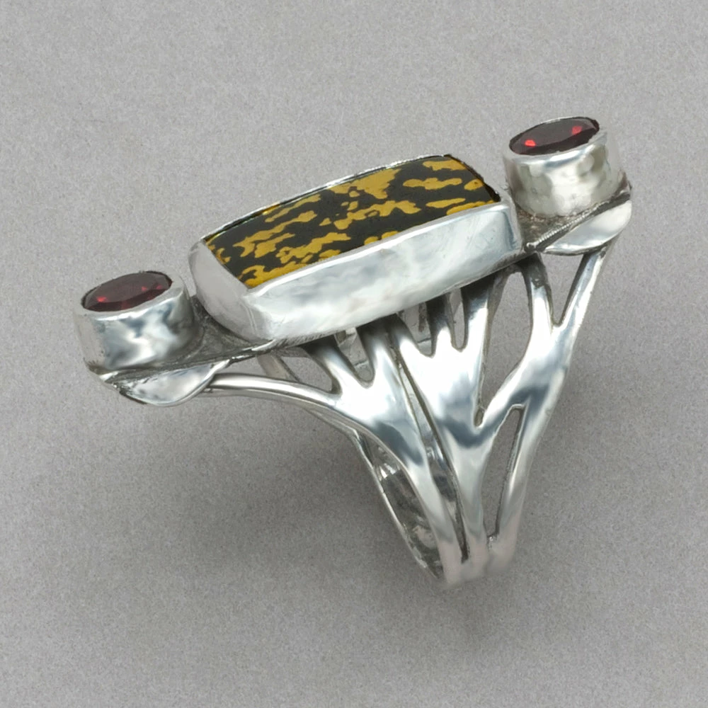 Jim Kelly Black Jade With Gold And Garnets Ring Rings 5 Jim Kelly Black Jade With Gold And Garnets Ring Rings