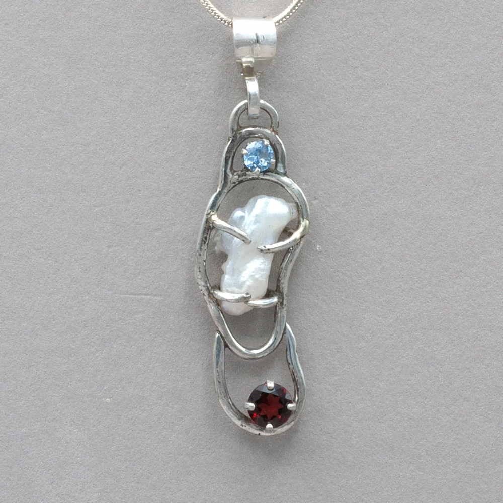 Jim Kelly Pearl And Garnet Pendant 3 Jim Kelly Pearl And Garnet Pendant